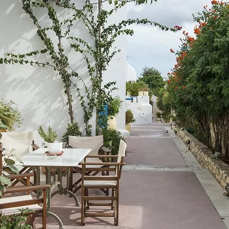 Aegeon Parikia (Paros)