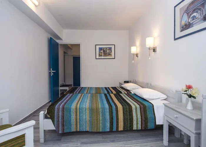 Aegeon Parikia (Paros)